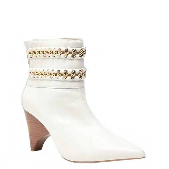 CECELIA NEW YORK Shoes - NEW CECELIA NEW YORK women's clever boot in winter white